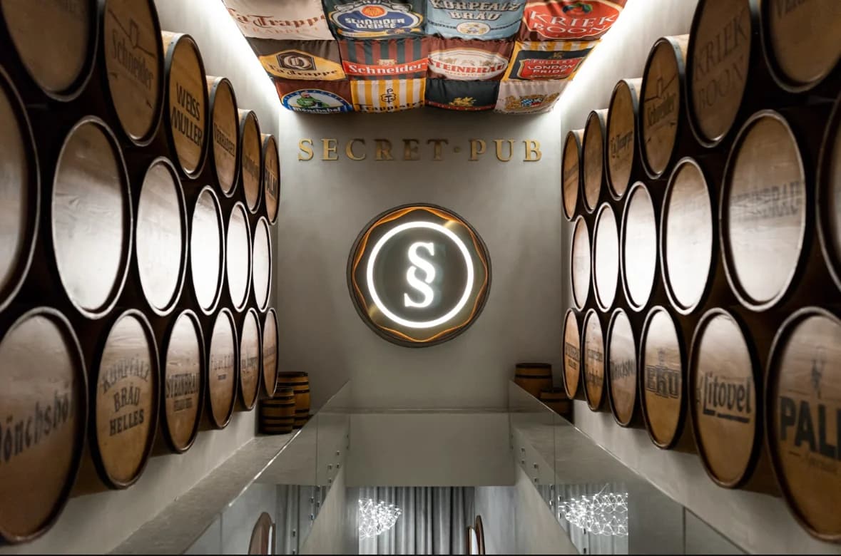 Secret pub 