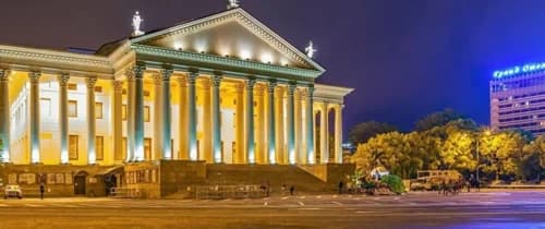 Экскурсия «Тайны Зимнего театра: Путешествие в мир искусства и истории»